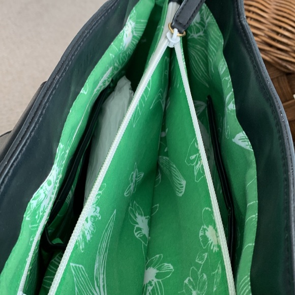 Etienne Aigner Elegant Black Leather and Tan Straw Tote Bag - Picture 13 of 14